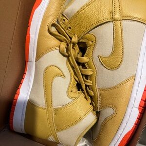 Nike Dunk Sneakers